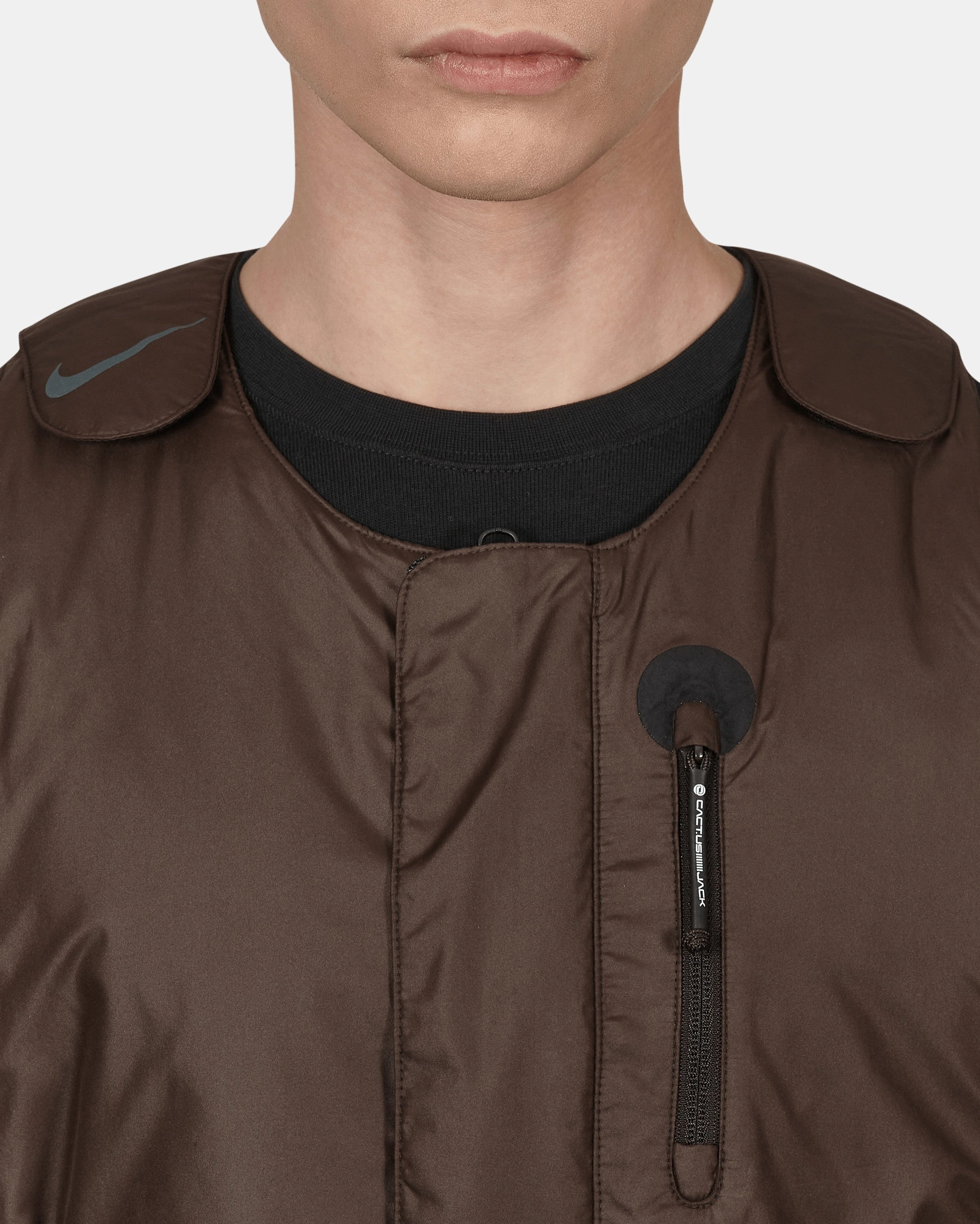 CACT.US CORP Vest Brown