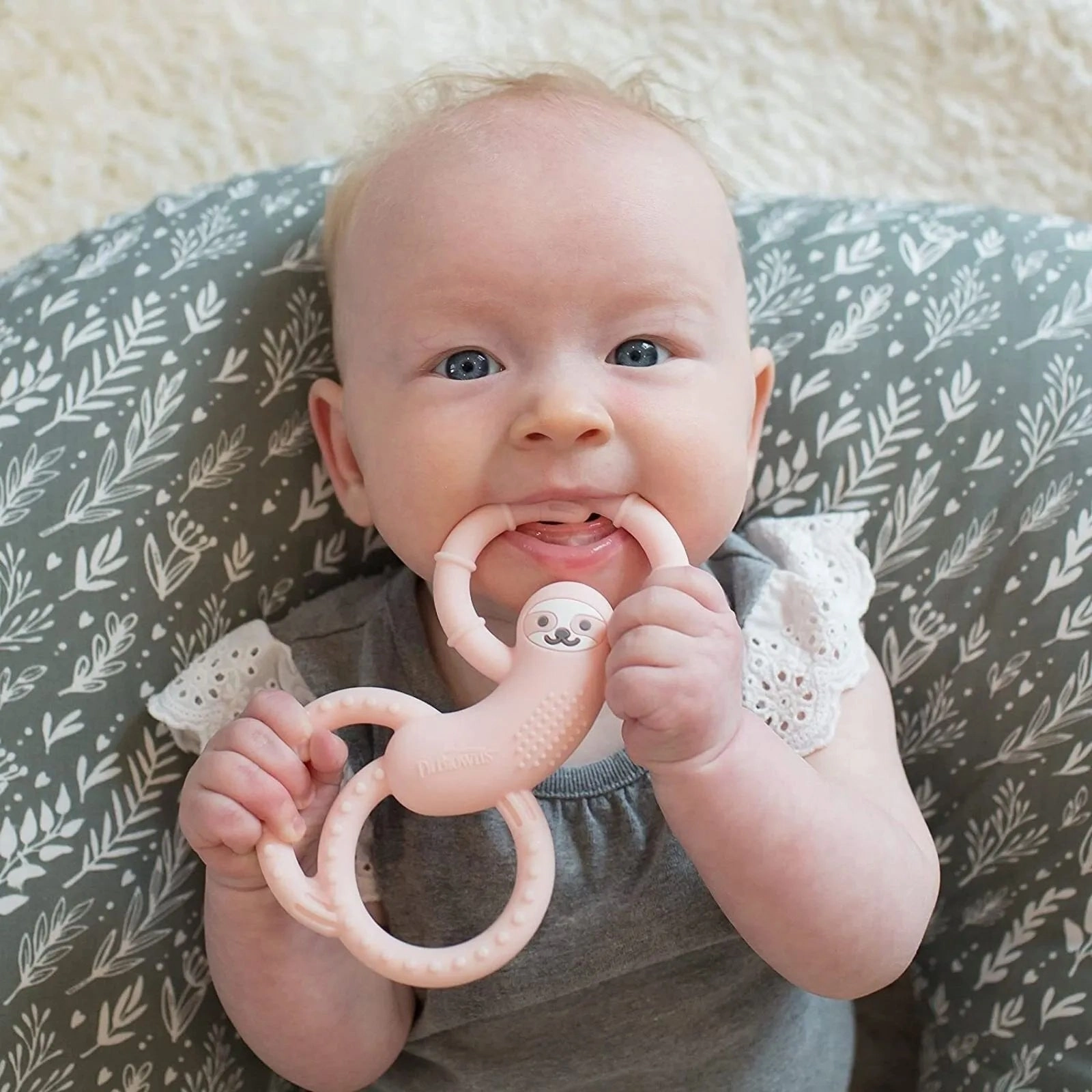 Dr. Brown's Sloth Long Limbed Teether 3  months - Pink