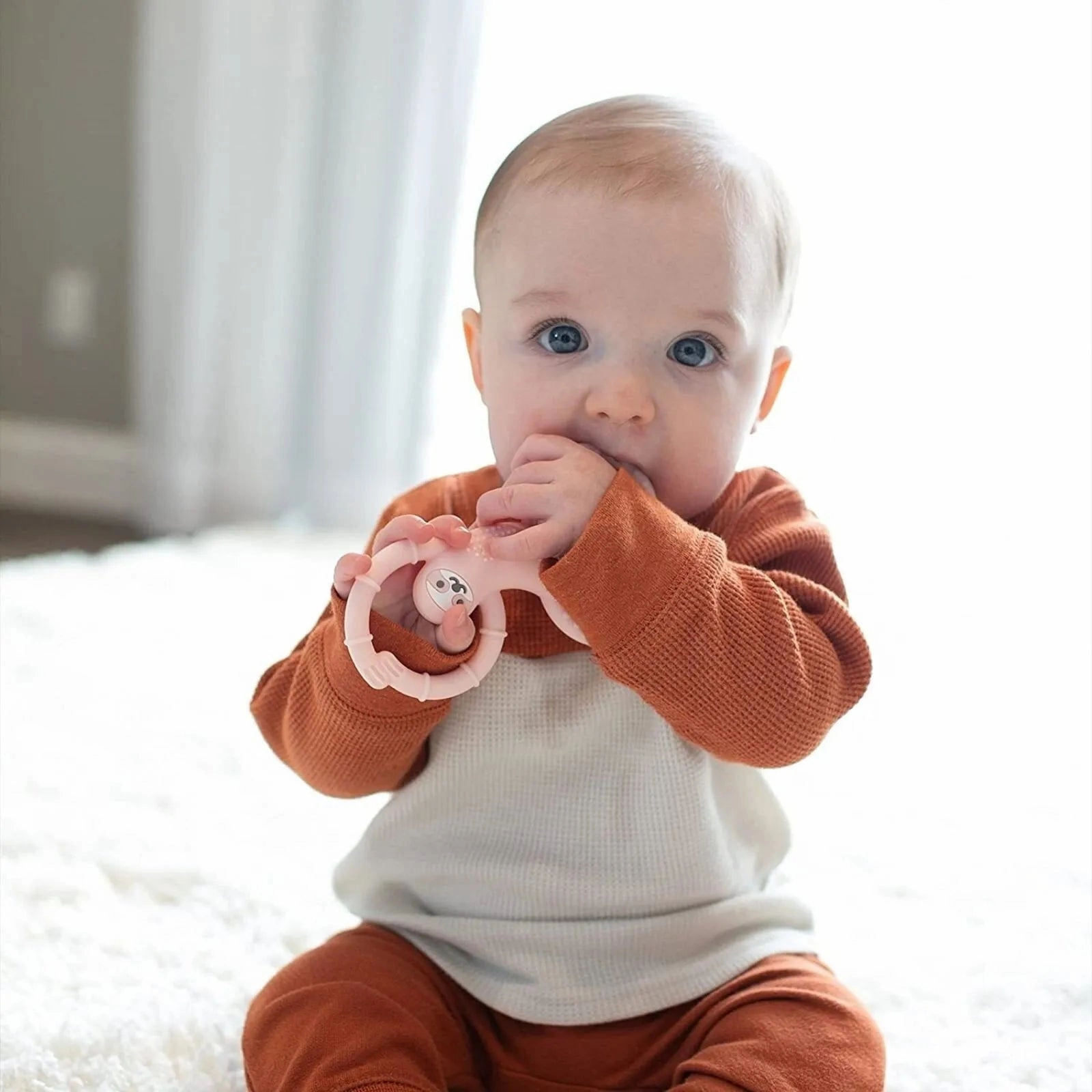 Dr. Brown's Sloth Long Limbed Teether 3  months - Pink