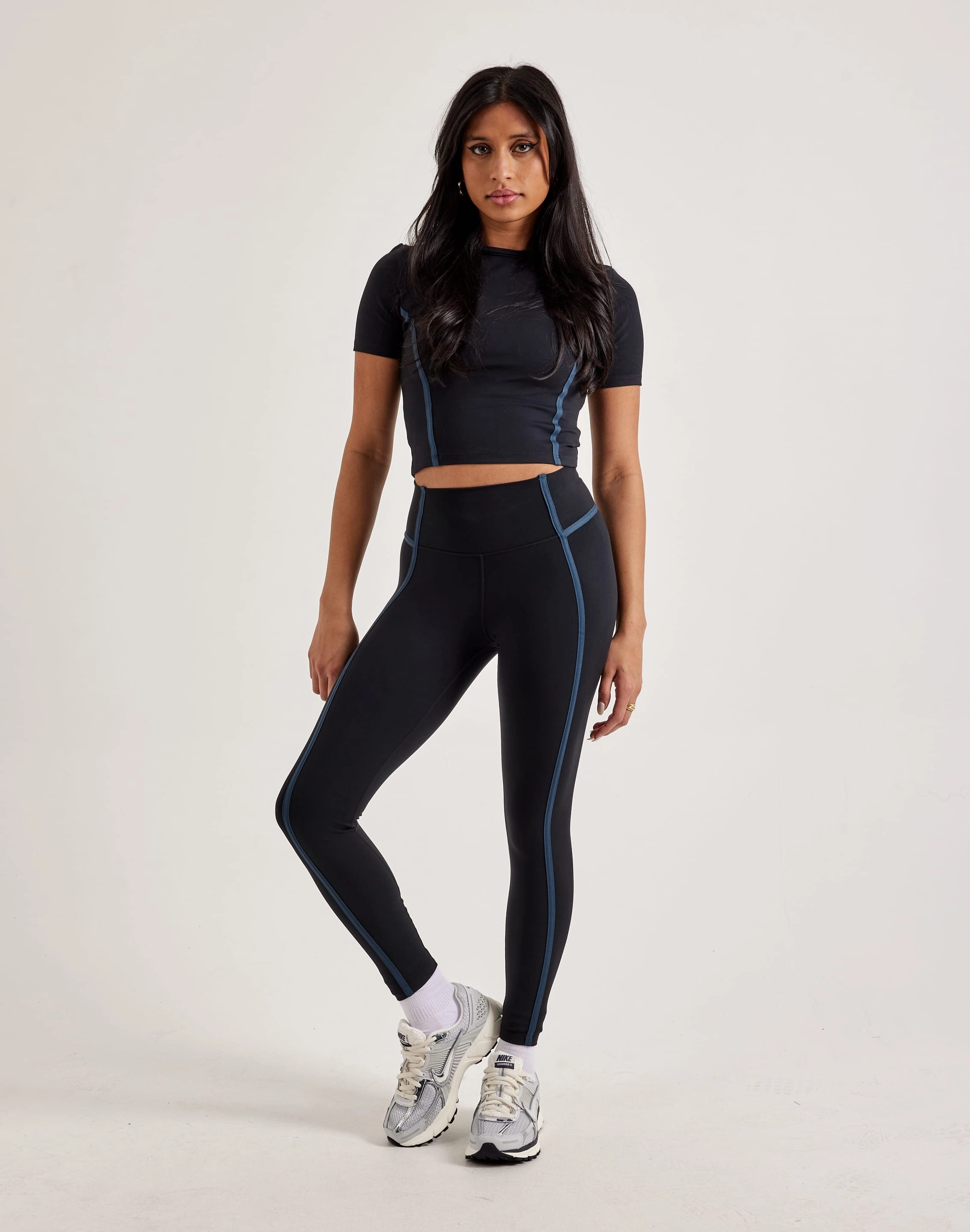 Nike One Fitted Dri-FIT Top
